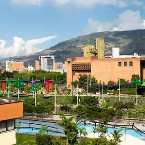 https://luxury-4-bedroom-apartment.colombiamedellinhotels.com